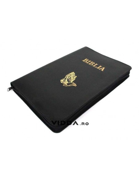 Biblia - Format foarte mare - In piele cu fermoar - Maini in rugaciune
